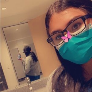 Meet your Posher, Viviana